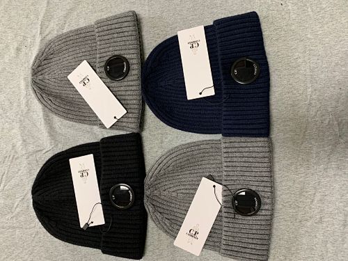 Ribbed Beanie with Lens Detail