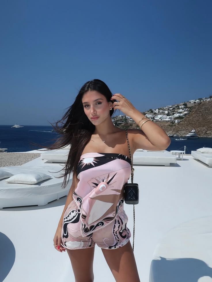 Women hero editorial