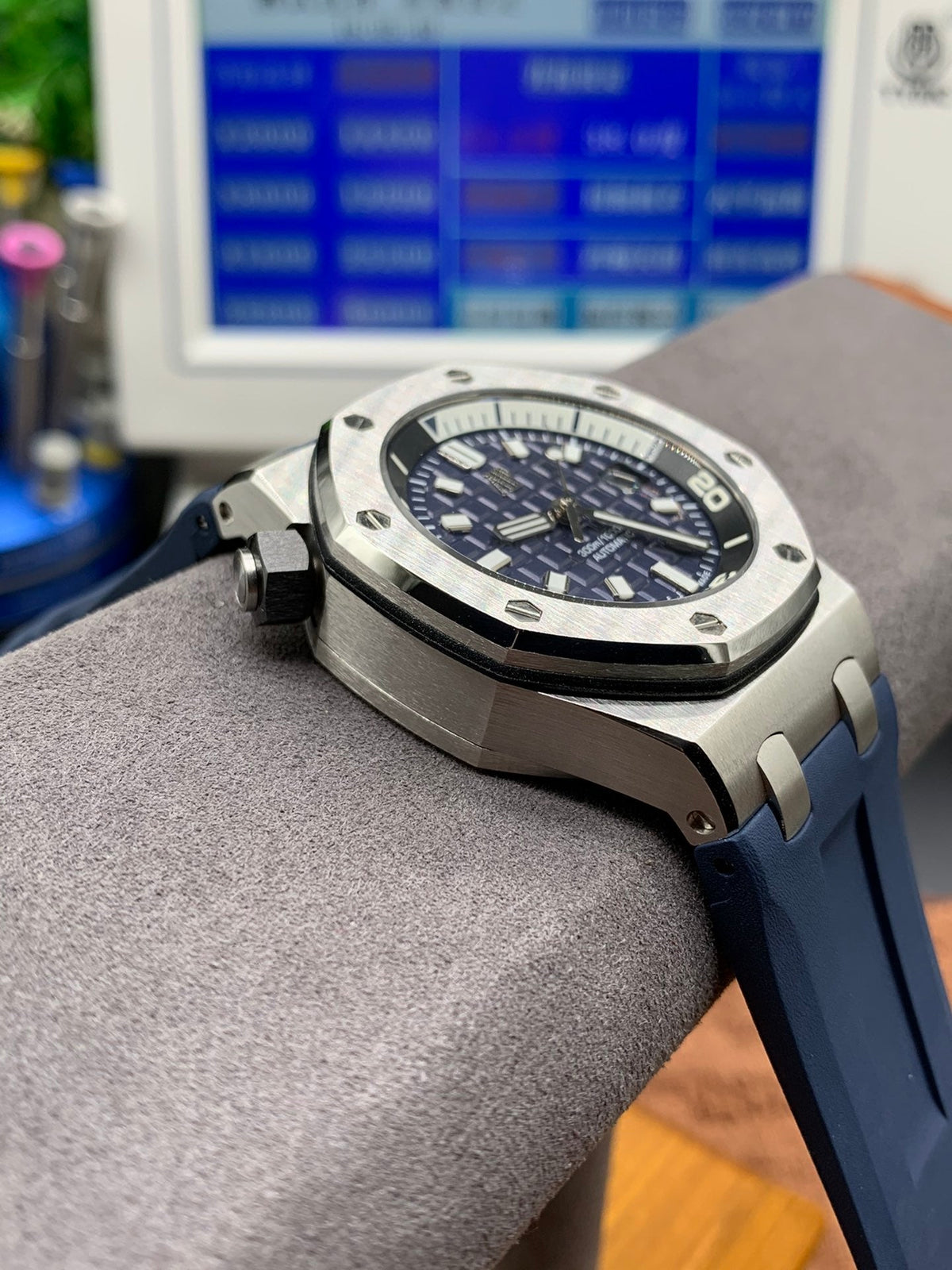 Blue Diver Automatic Watch 42 mm