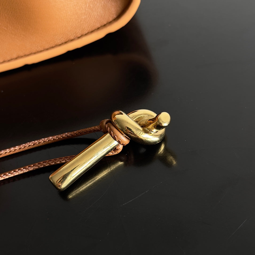 Andiamo Leather Clutch